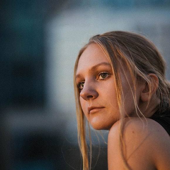 Meet your Posher, Natalia - Picture 1 of 1